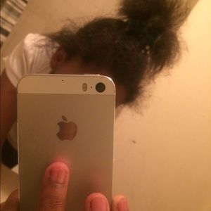 Meet your Posher, Mercedes